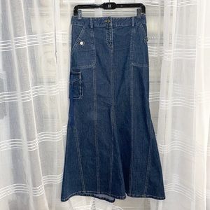 I paid $395 from Bloomingdale’s has stretch size 4 (not FP
